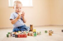 Clever Spielen - Die besten Babyspielzeuge für sicheres Lernen und Entdecken (Foto: AdobeStock - 168837113 candy1812)